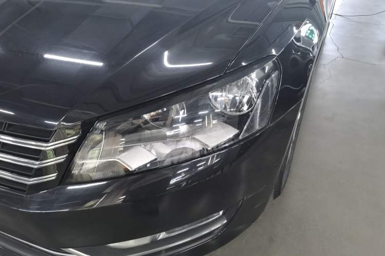 Used Volkswagen Passat 2014 1.8TSI DSG Prestige Edition Left Front Headlight
