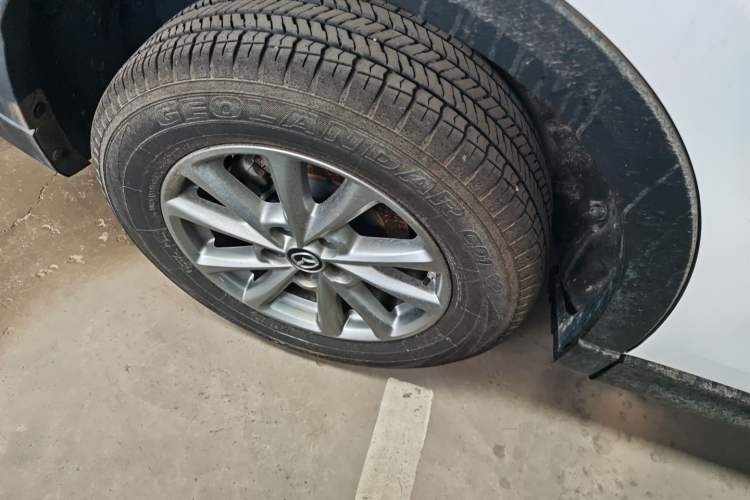 Used Mazda CX-5 2024 2.0L Automatic Two-Wheel Drive ZhiShang Version Right Rear Wheel Hub