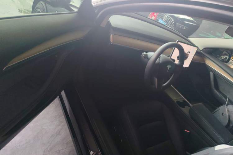 Used Tesla Model 3 2022 Rear-Wheel-Drive Version
