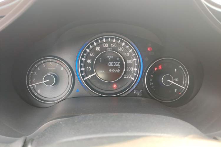 Used Honda Crider 2013 1.8L automatic luxury edition
