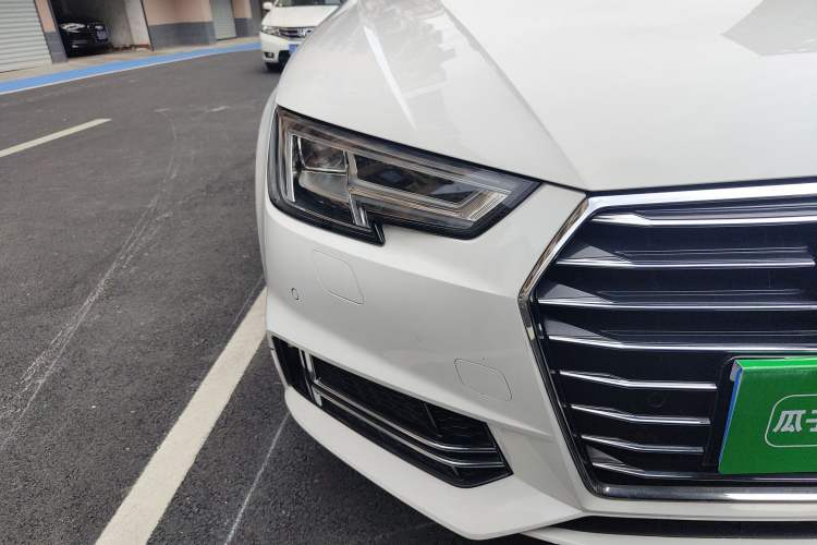 Used Audi A4L 2019 40 TFSI Ambition China VI