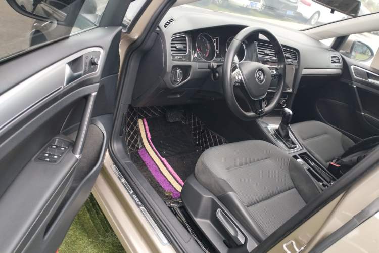 Used Volkswagen Golf 2020 280TSI DSG Comfort Version Driver Seat