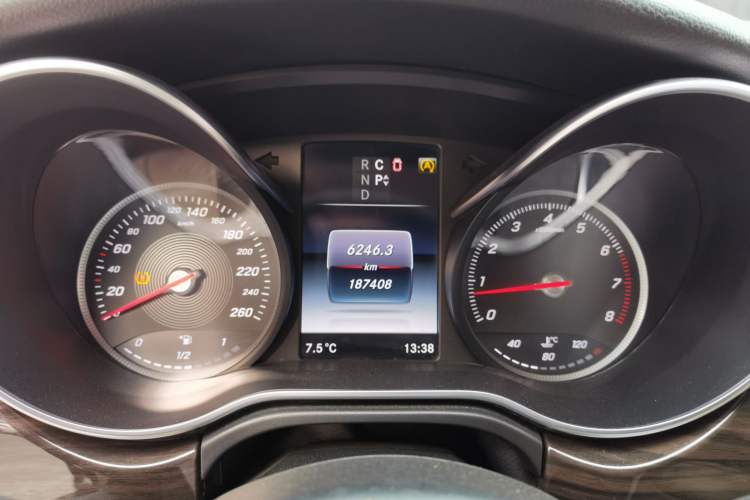 Used Mercedes-Benz V-Class 2016 V 260 Avantgarde Edition