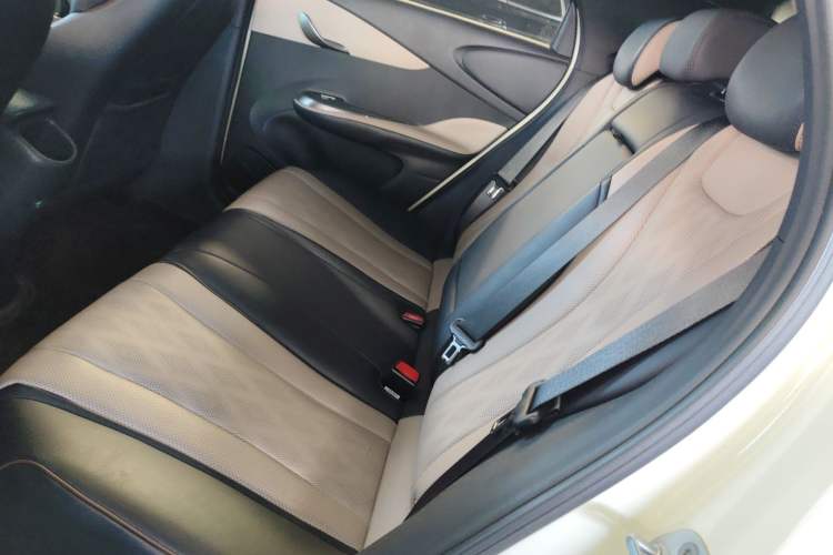 Used BYD Dolphin 2023 420 km Fashion Edition
