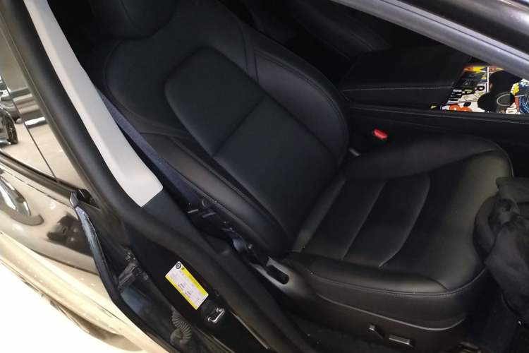 Used Tesla Model Y 2024 Rear-Wheel-Drive Version