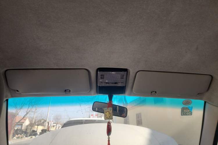 Used Jinbei Hiace X30 2016 1.3L Van Standard Edition DLCG12