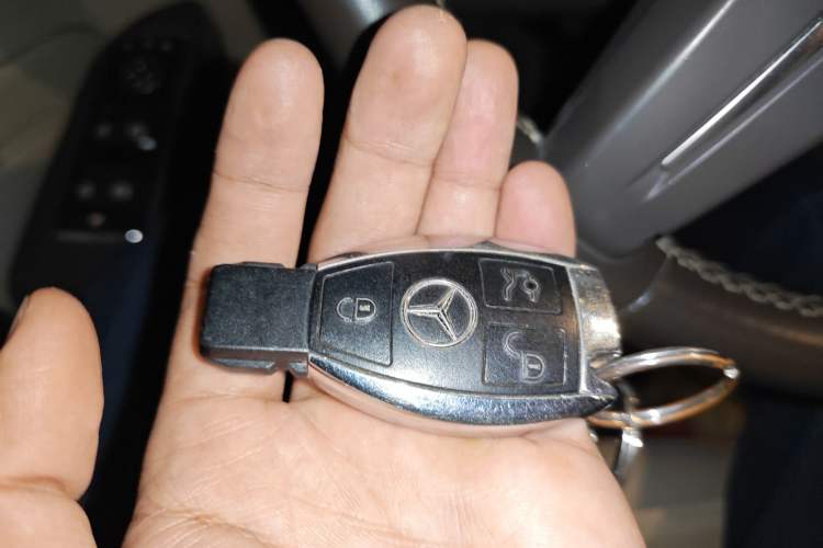 Used Mercedes-Benz M-Class 2012 ML 350 Sport Edition Vehicle Key