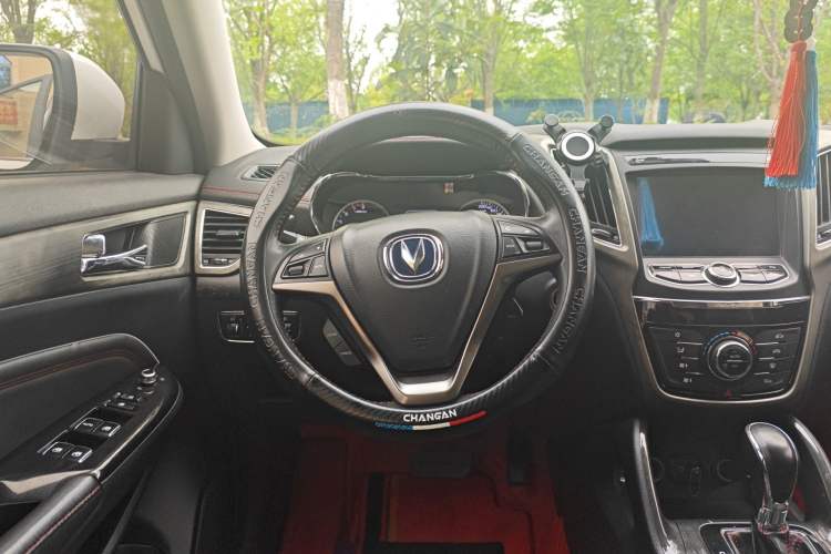Used CHANGAN CS75 2017 Shangkui Edition 1.5T Automatic Fengxiang Model Steering Wheel