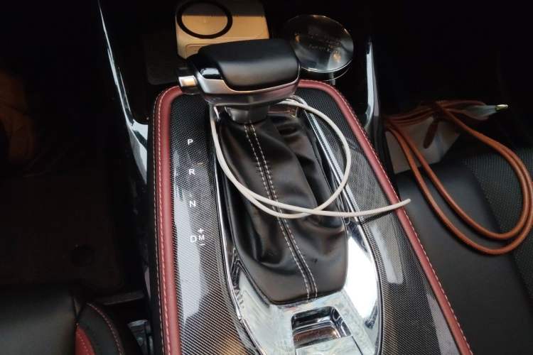 Used CHANGAN OSHAN X5 2023 Enjoy Edition 1.5T DCT Luxury Model Gear Lever