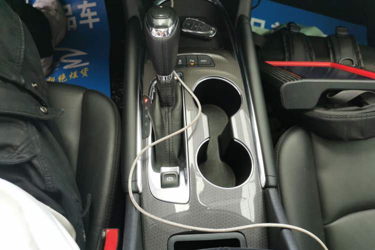 Used Chevrolet Malibu XL 2017 1.5T Automatic Ruichi Edition Gear Lever