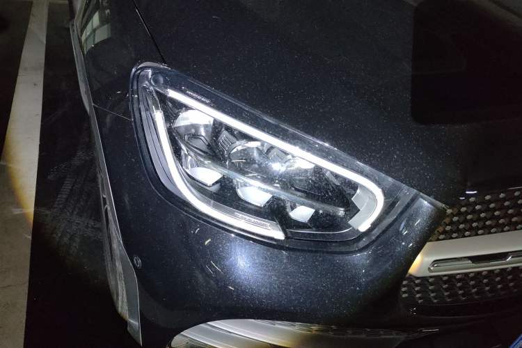 Used Mercedes-Benz GLC 2022 Second Facelift GLC 260 L 4MATIC Luxury Edition Exterior 6