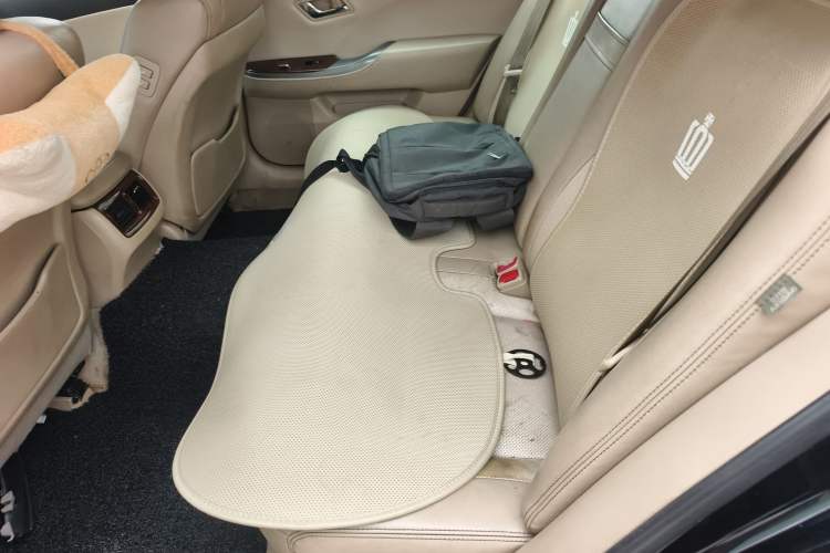 Used Toyota Crown 2012 2.5L Royal Leather Edition Left Rear Seat