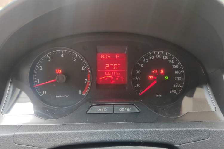 Used Volkswagen Santana 2015 1.6L Automatic Fashion Edition Instrument Cluster