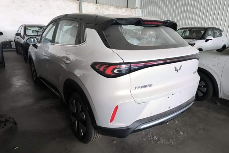 Used Wuling Bingo S 2025 Model 430km Deluxe Edition Rear Left 45 Deg