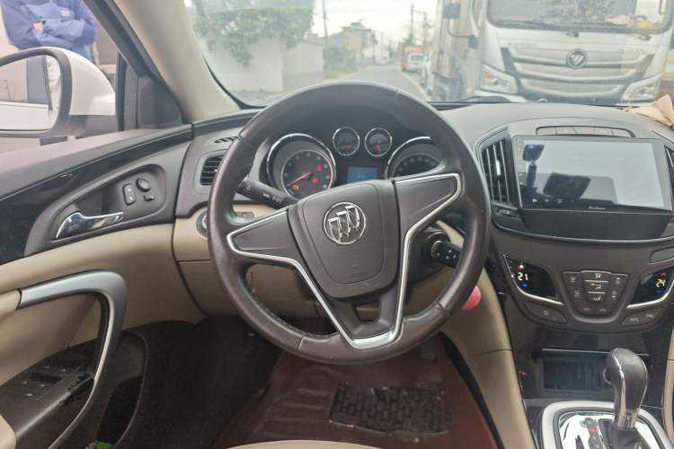Used Buick Regal 2012 2.0L Comfort Edition Steering Wheel