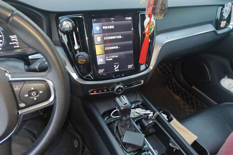 Used Volvo S60 2020 T4 Zhiyi Luxury Edition
