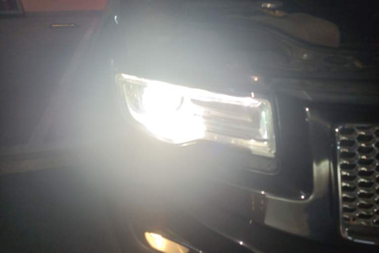 Used Jeep Grand Cherokee 2015 3.0TD Diesel Comfort Navigation Edition
