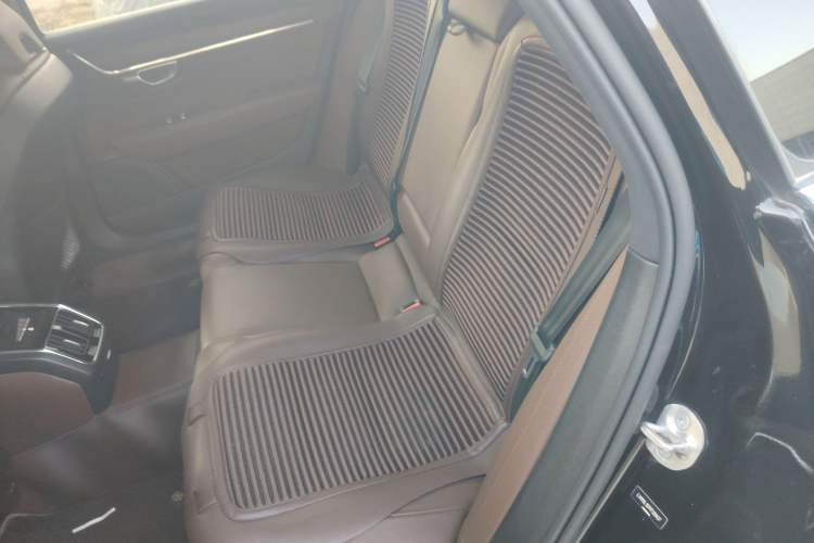 Used Volvo S90 2023 B5 Zhiyuan Luxury Edition