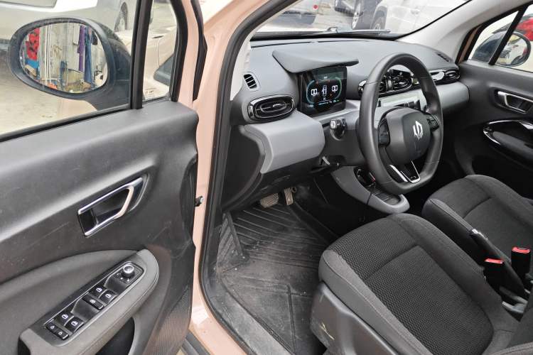 Used Leapmotor T03 2021 400 Lite Edition - Lithium-Ion Battery Driver Seat