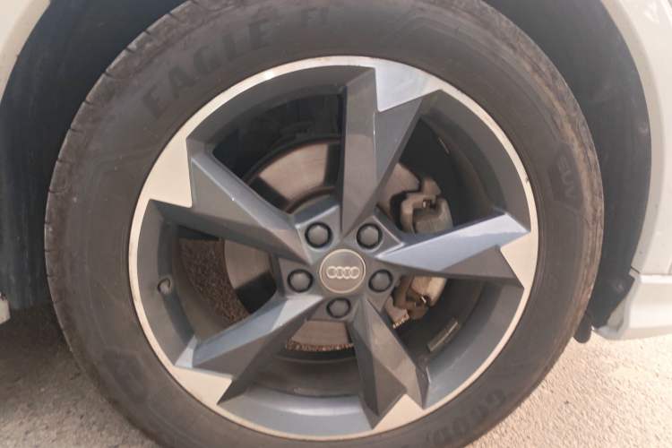 Used Audi Q3 2019 35 TFSI Fashion Dynamic Model