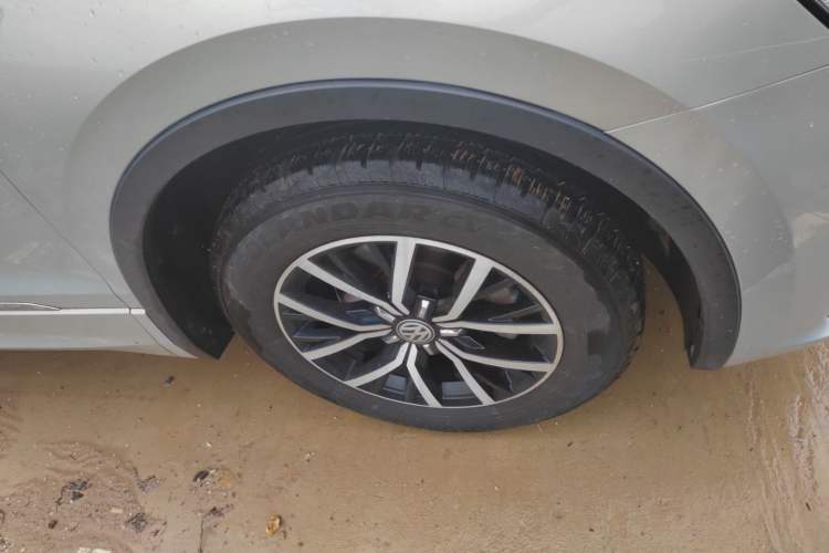 Used Volkswagen Tiguan L New Energy 2019 430 PHEV Hybrid Luxury Edition Right Front Wheel Hub