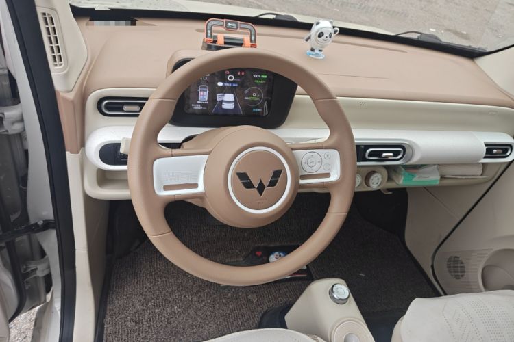 Used Wuling Hongguang MINIEV 2024 3rd Generation 215km Youth Edition
