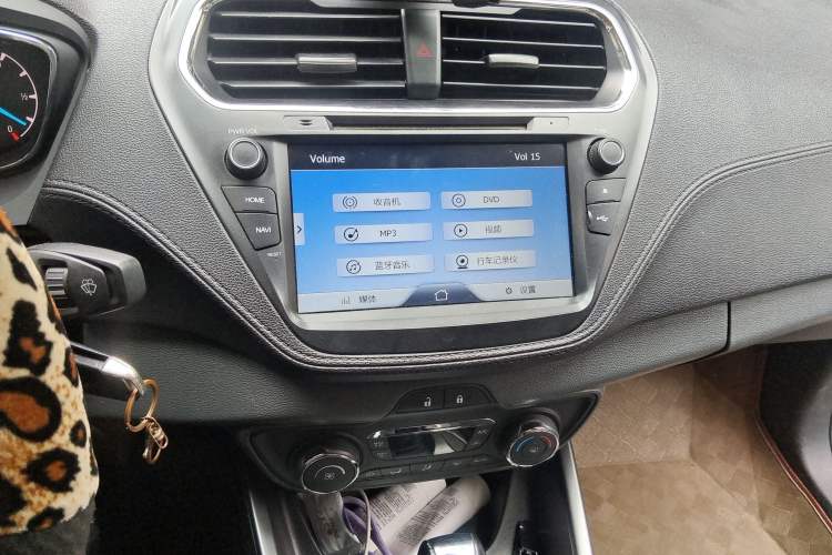 Used Ford Escort 2015 1.5L Automatic Fashion Model