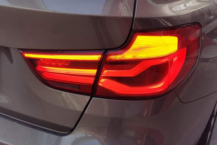 Used BMW 3 Series GT 2017 320i Sport Edition
