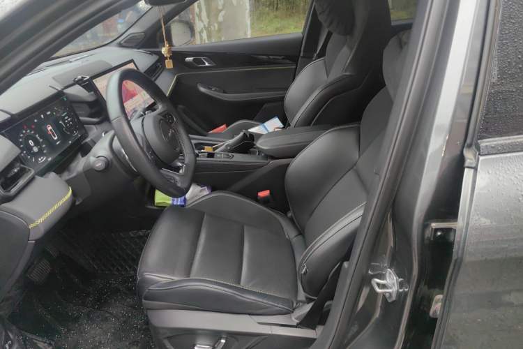 Used Lynk & Co 03 2023 2.0TD DCT JingPro Left Front Seat