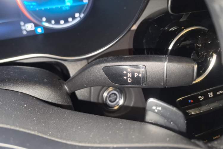 Used Mercedes-Benz C-Class 2021 C 260 Star Edition Gear Lever
