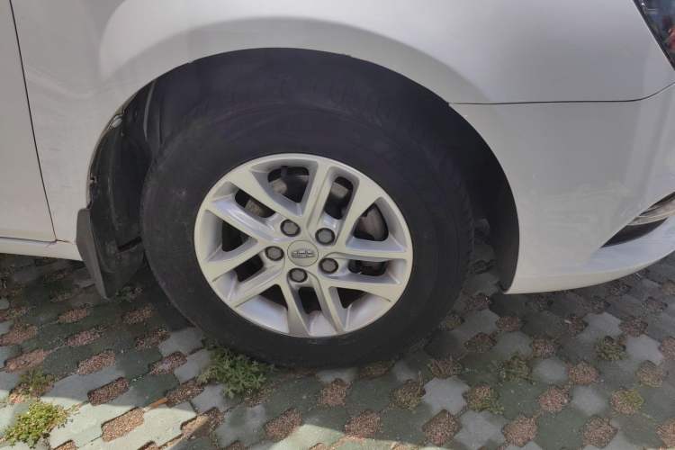 Used Geely Auto Emgrand 2017 Sedan Million Edition 1.5L Manual Luxury Model