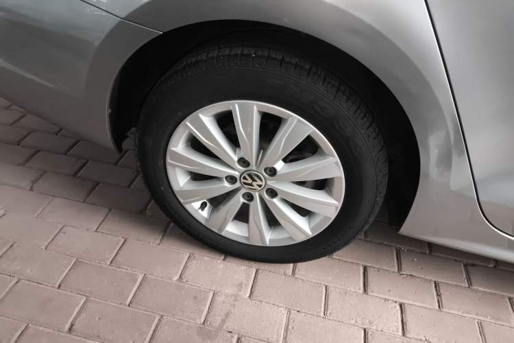 Used Volkswagen Sagitar 2014 Revised Version 1.6L Automatic Leading Edition
