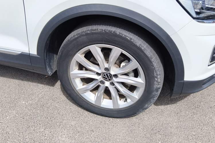 Used Volkswagen T-ROC 2022 280TSI DSG Two-Wheel Drive Elite PLUS Right Front Wheel Hub