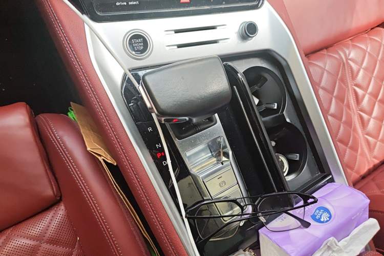 Used Audi Q6 2023 45 TFSI quattro Qiyun Edition Flying Rider Package Gear Lever