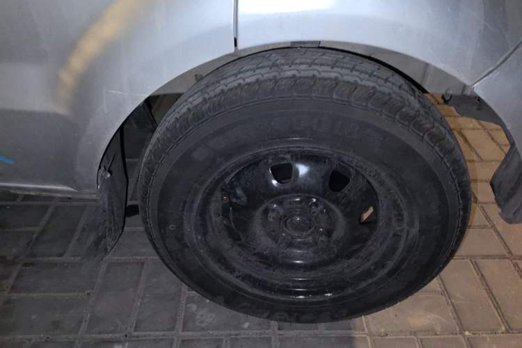 Used Dongfeng Xiaokang V07S 2011 1.0L Base Version AF10-06 Right Front Wheel Hub