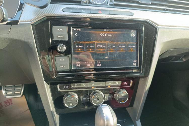 Used Volkswagen FAW-Volkswagen CC 2019 330TSI Glamour Edition China VI Audio And AC Panel