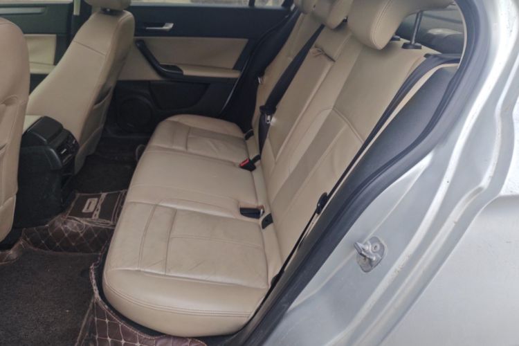 Used Qoros 3 2014 Sedan 1.6L Automatic Zhiyue Model
