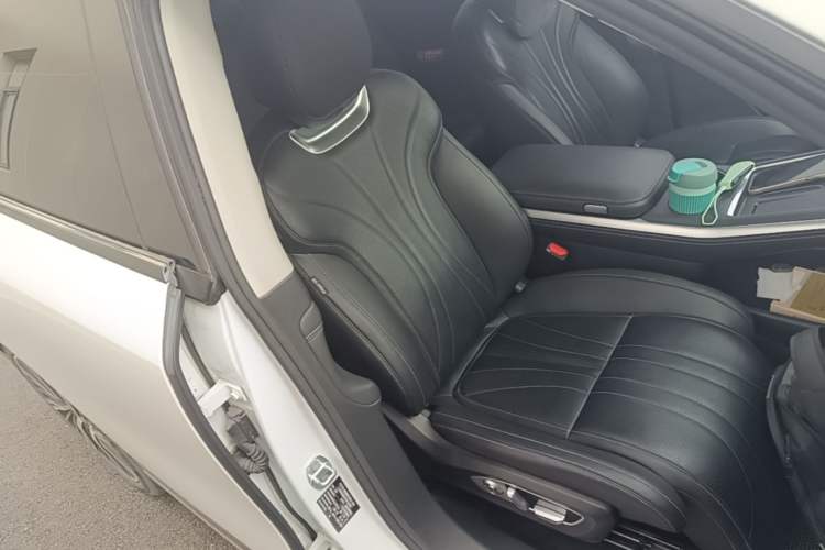 Used XPeng G9 2024 570 Max Right Front Seat