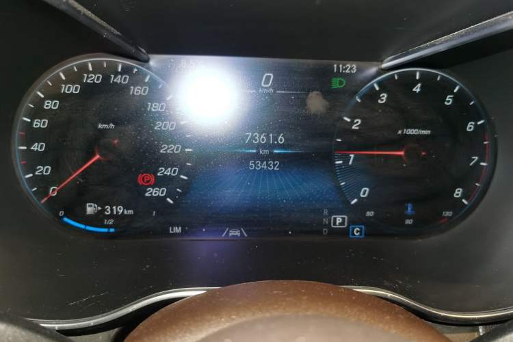 Used Mercedes-Benz GLC 2019 Refreshed GLC 300 L 4MATIC Dynamic Edition
