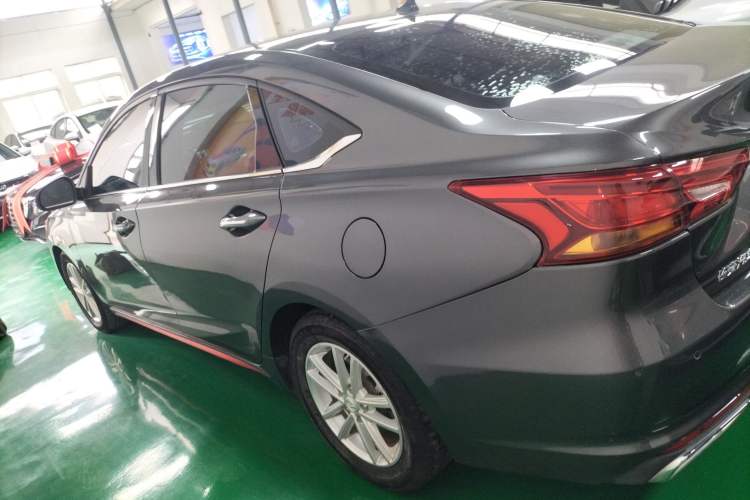 Used CHANGAN Ruicheng CC 2021 Blue Whale Edition 1.5T DCT Elite Model Exterior 3