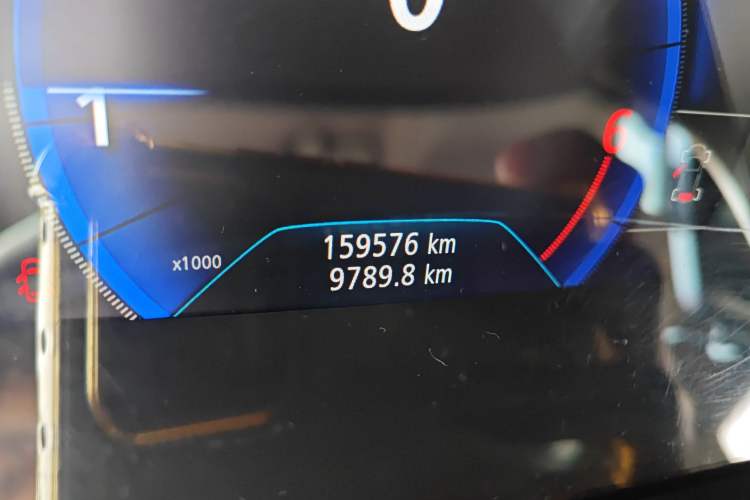 Used Renault Koleos 2017 2.5L 4x4 Flagship Edition Odometer Close Up