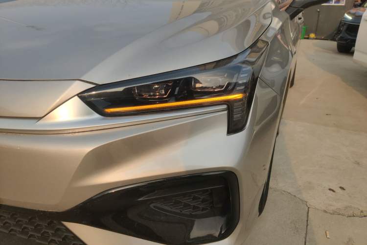 Used AION S 2023 Meizu 580 Lithium Iron Phosphate Left Front Headlight