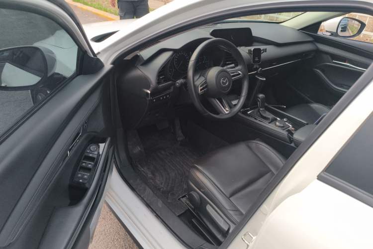 Used Mazda 3 Axela 2023 2.0L Automatic Zhiya Edition