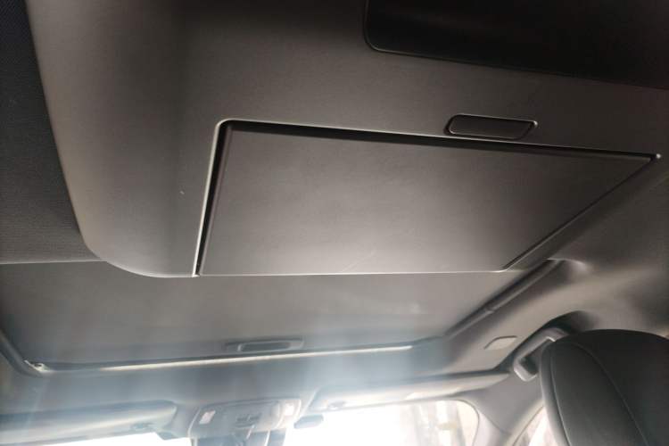 Used Toyota SIENNA 2021 2.5L Hybrid Platinum Edition Headliner