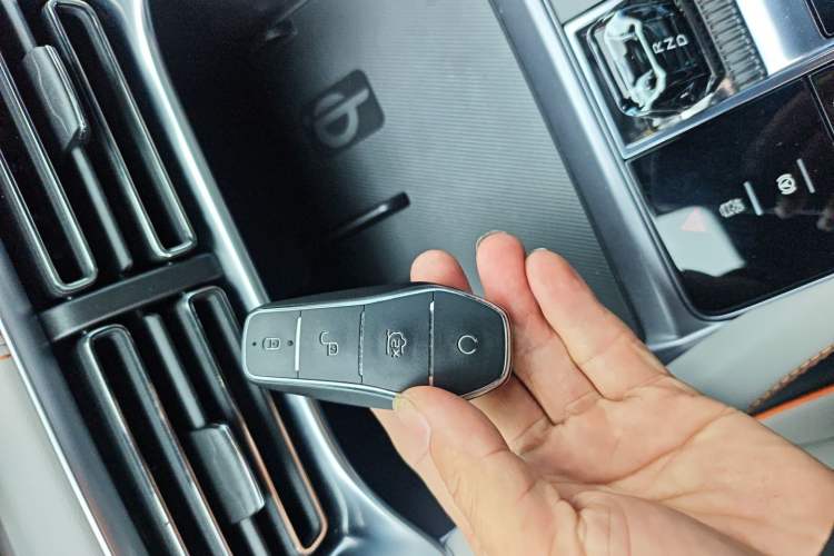 Used BYD Song PLUS New Energy 2023 Champion Edition EV 520KM Prestige Model
