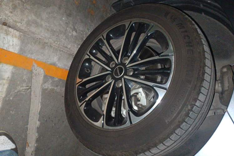 Used Roewe iMAX8 2022 400TGI Prestige Edition