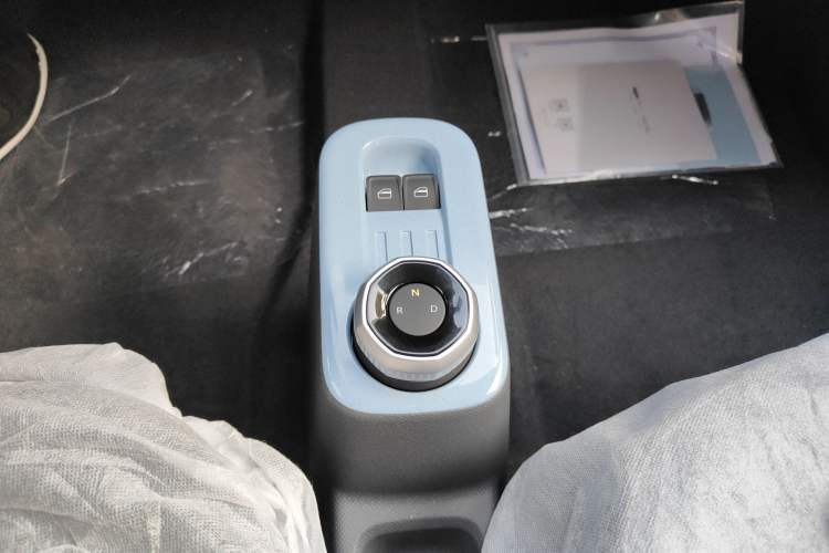 Used Geely Galaxy Panda 2024 Panda Mini 200km Endurance Bear
