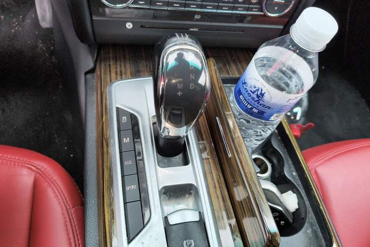 Used Maserati Ghibli 2014 3.0T S Q4 Gear Lever