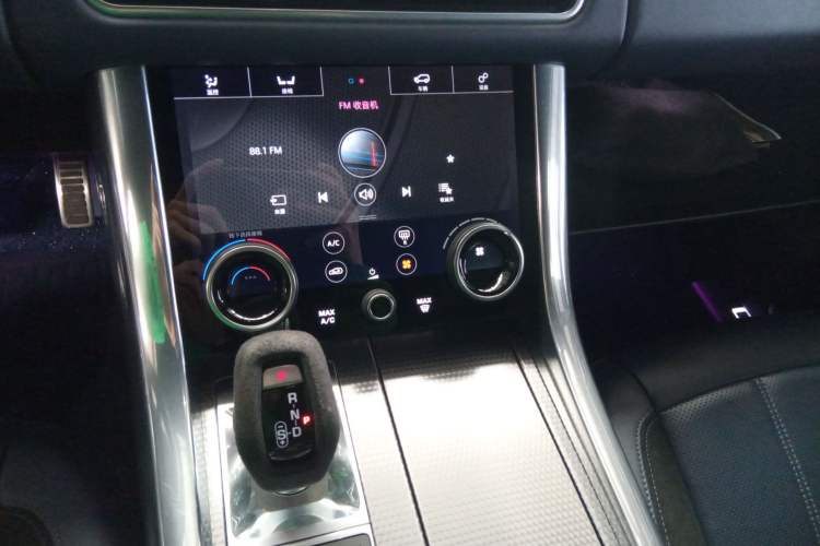 Used Land Rover Range Rover Sport 2020 3.0 L6 HSE DYNAMIC
