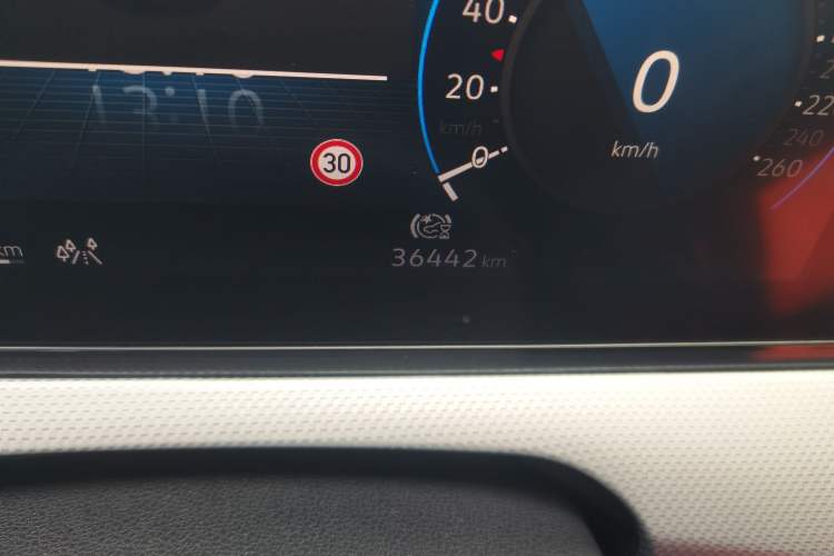 Used Volkswagen Lamando 2022 Lavida L 280TSI DSG Cool & Spicy Edition Odometer Close Up